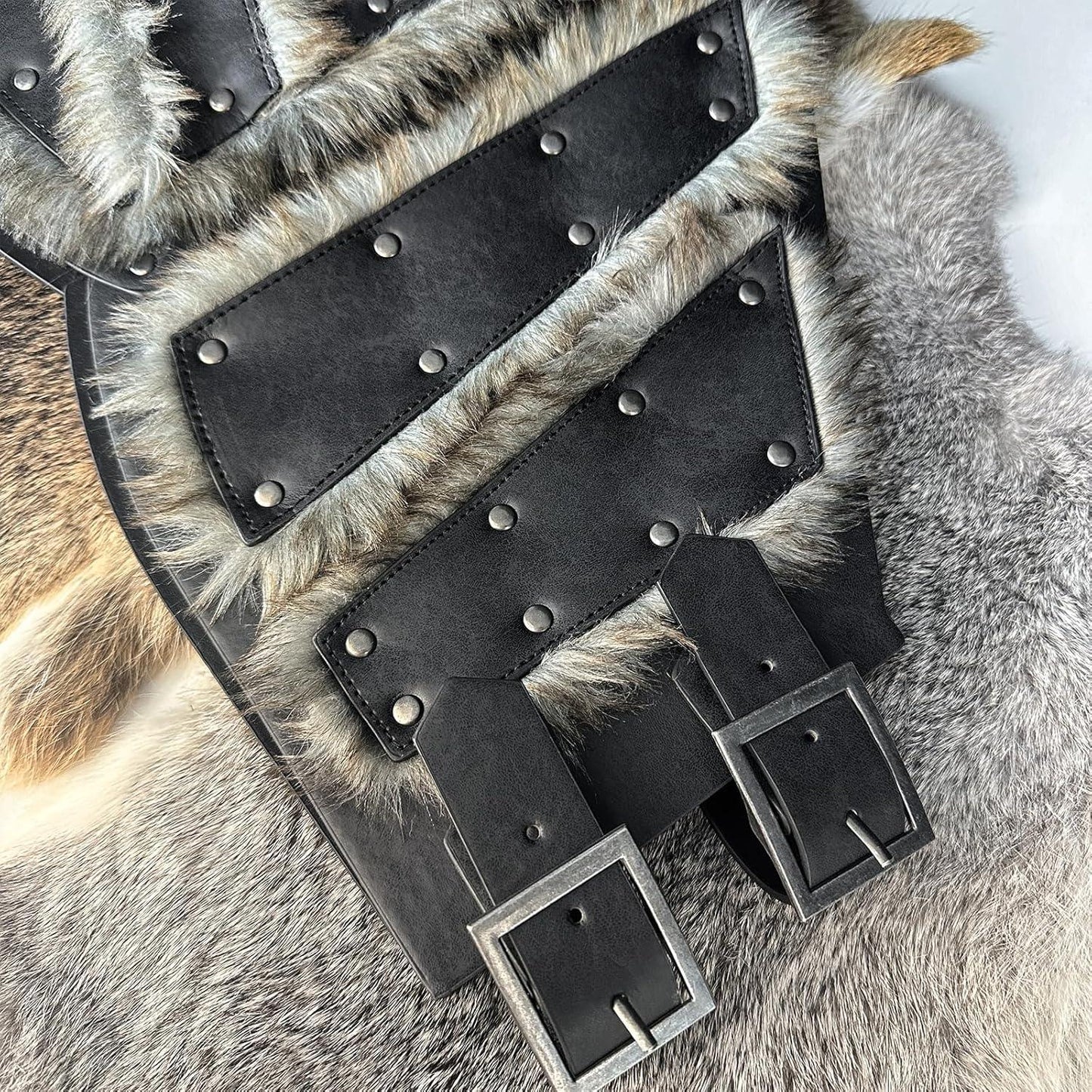 HiiFeuer Viking Artificial Fur Faux Leather Chest Armor, Medieval Vintage Barbarian Body Armor Knight Adjustable Vest Armour - HiiFeuer Store