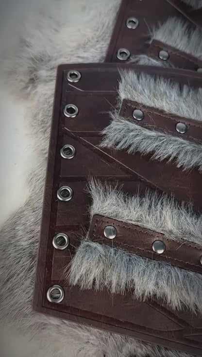 HiiFeuer Nordic Viking Barbarian Arm Guards, Medieval Artificial Fur Gauntlets, Vintage Faux Leather Bracers for LARP